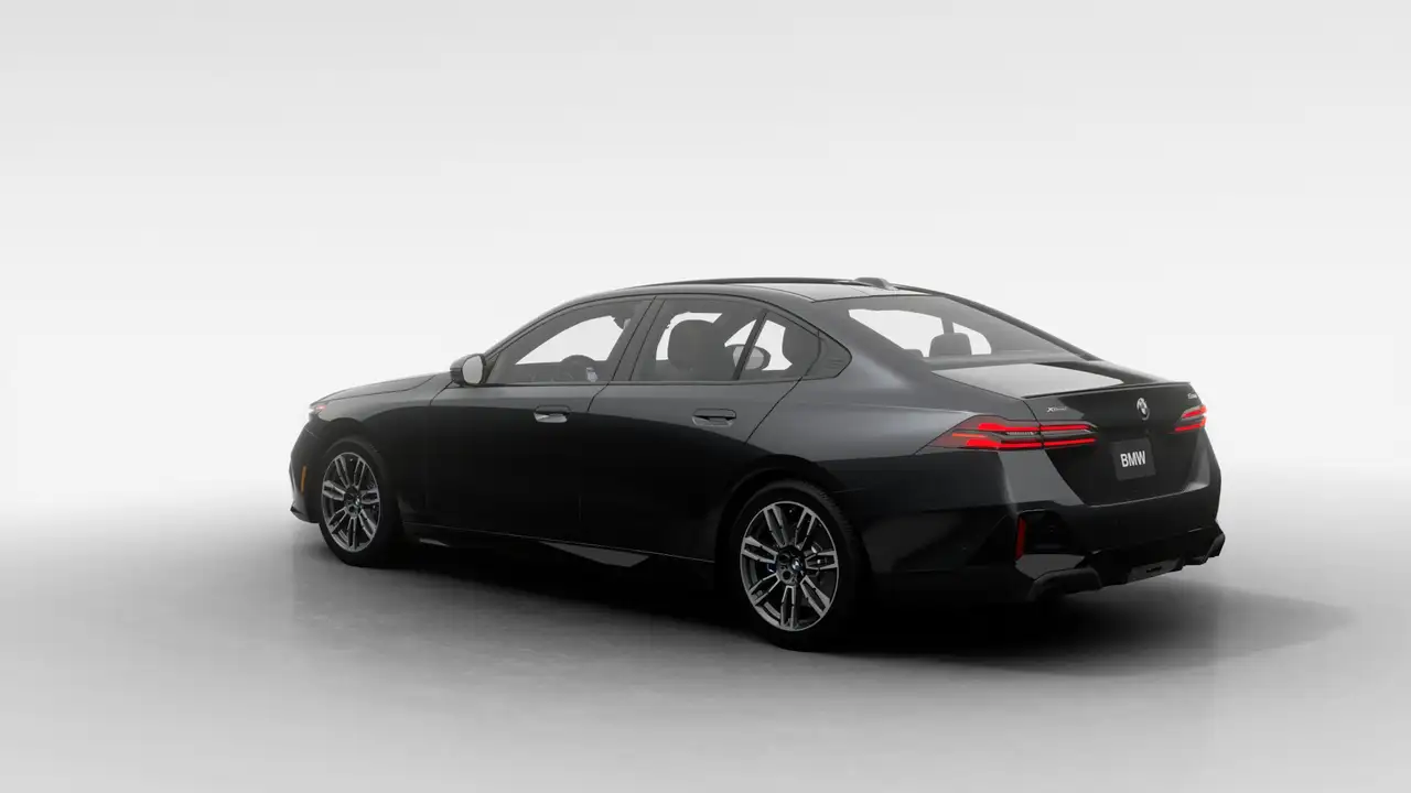 BMW 5 Series - Image 2