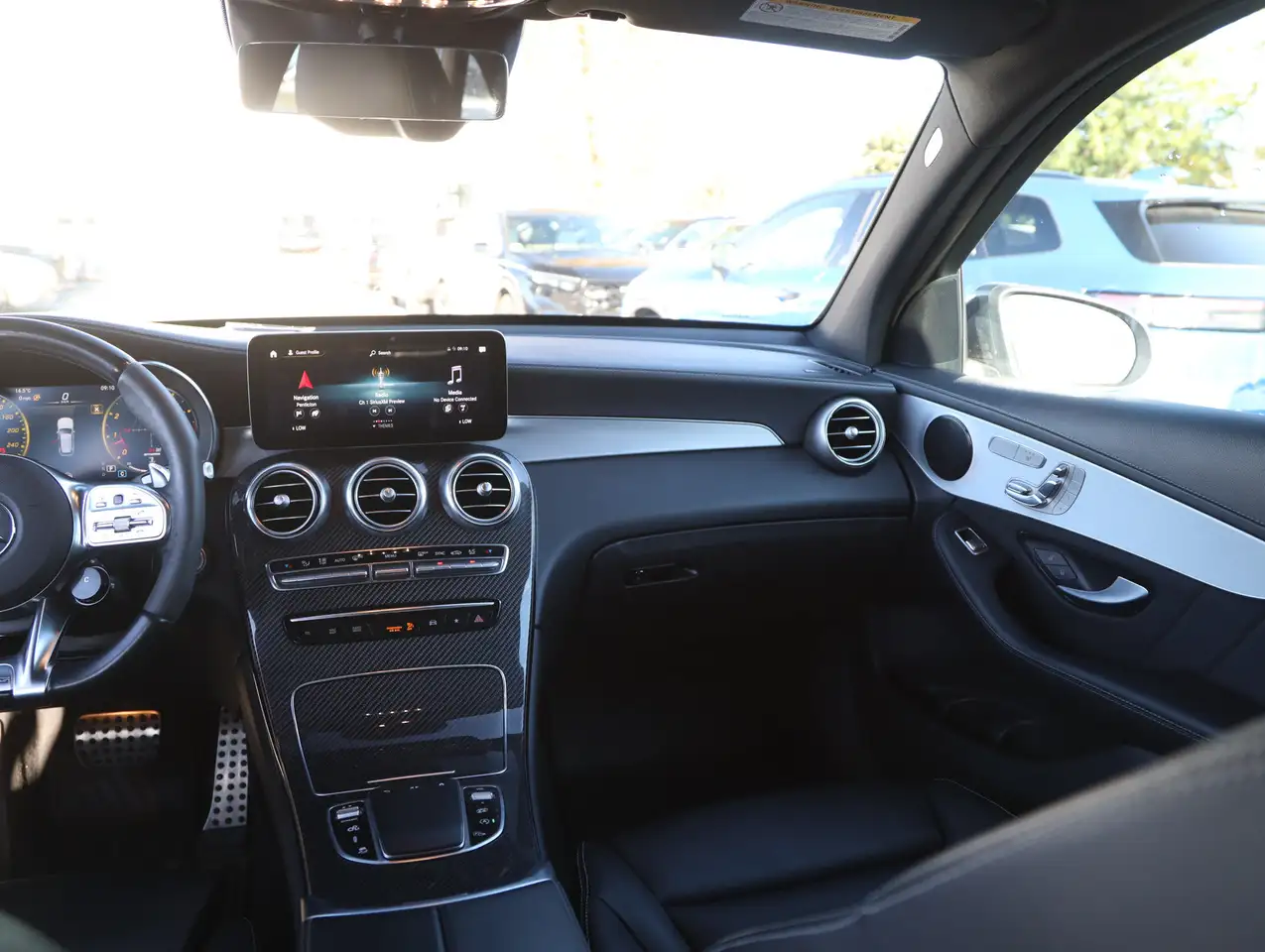 Mercedes-Benz GLC - Image 23