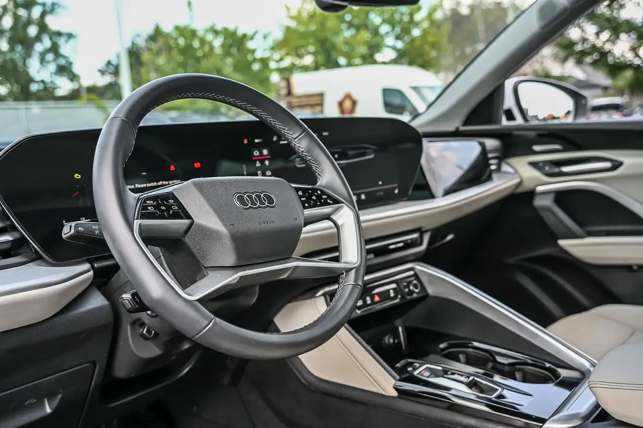 Audi Q5 - Image 17