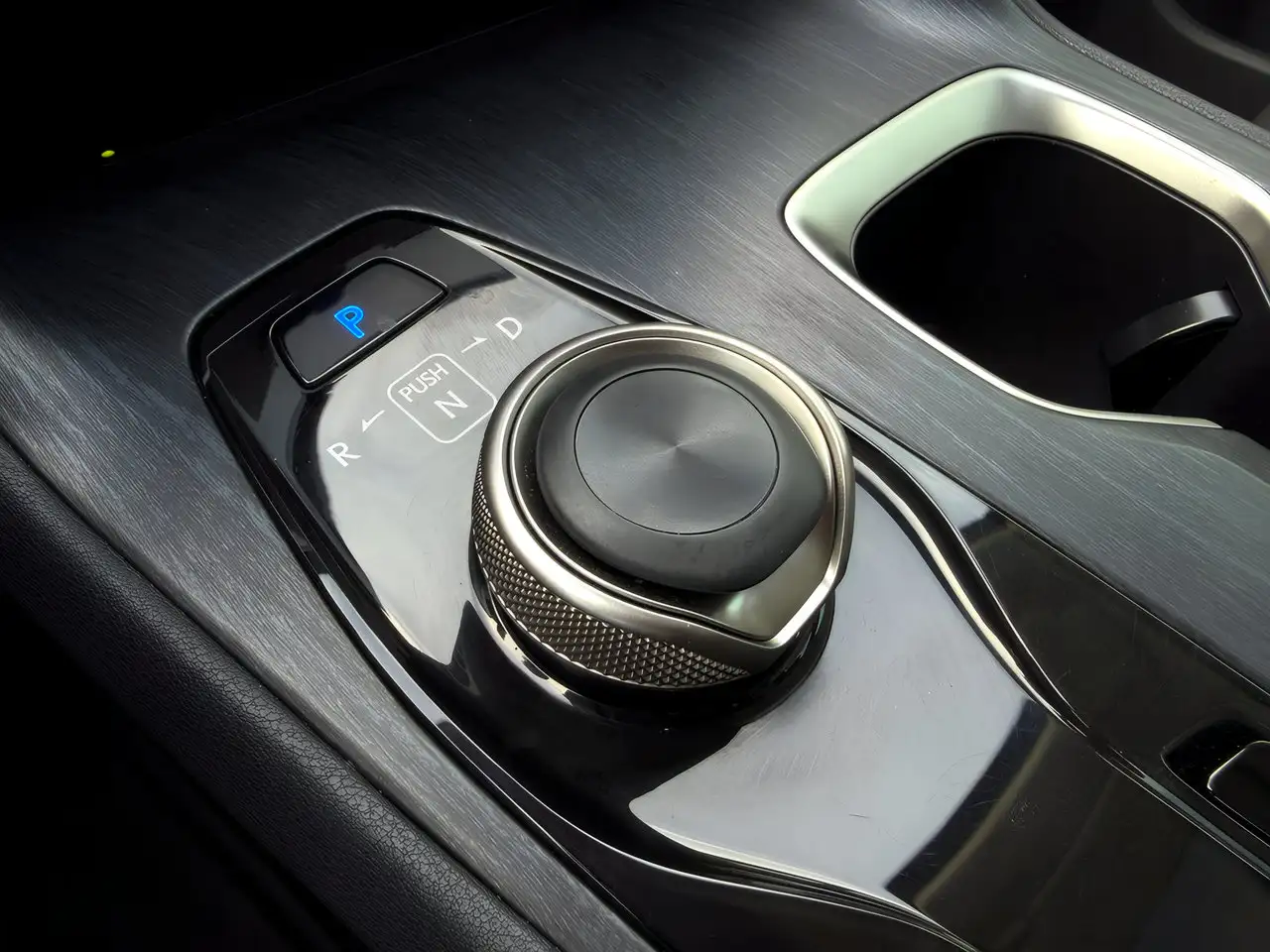 Lexus RZ - Image 29