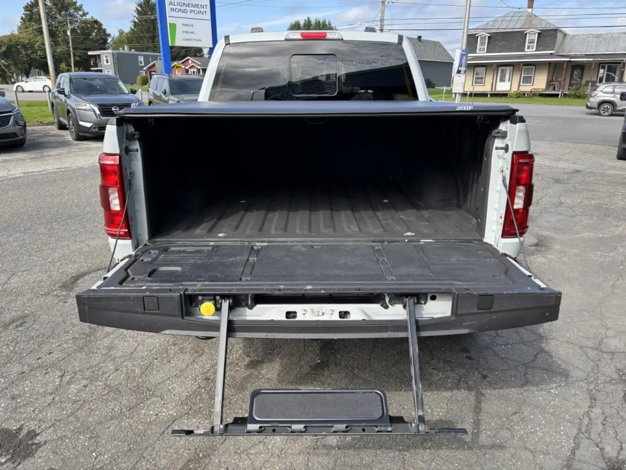 Ford F-150 - Image 35
