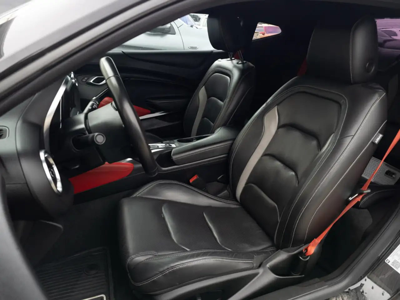 Chevrolet Camaro - Image 8