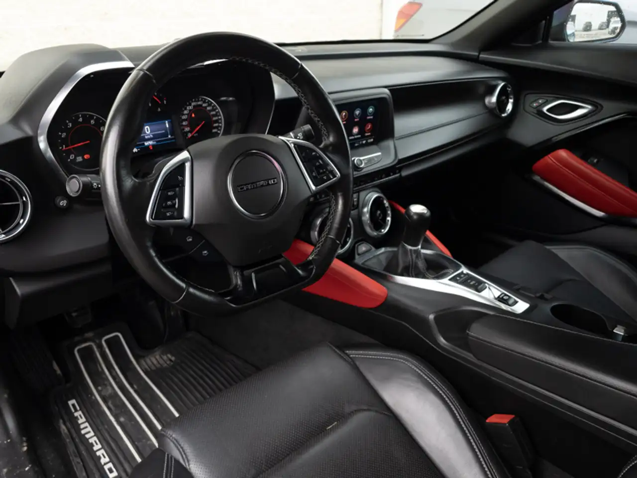 Chevrolet Camaro - Image 9