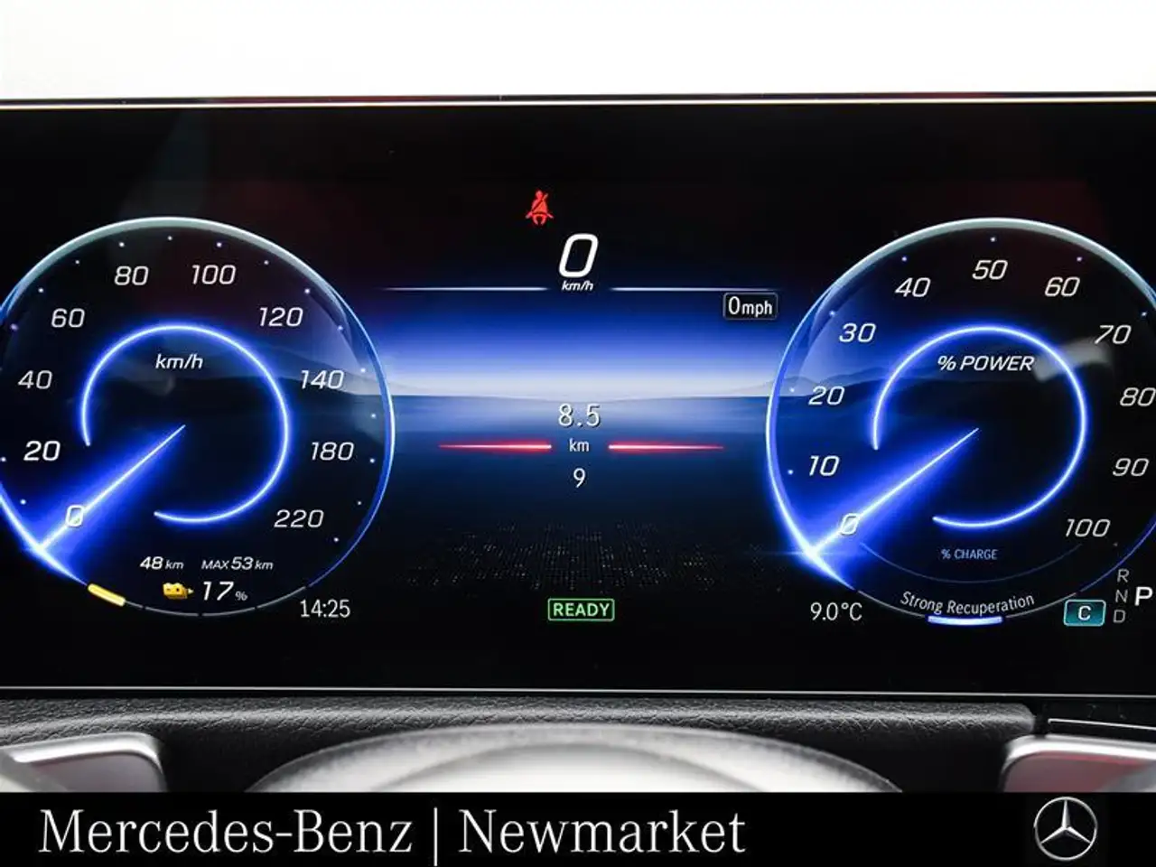 Mercedes-Benz EQB - Image 12