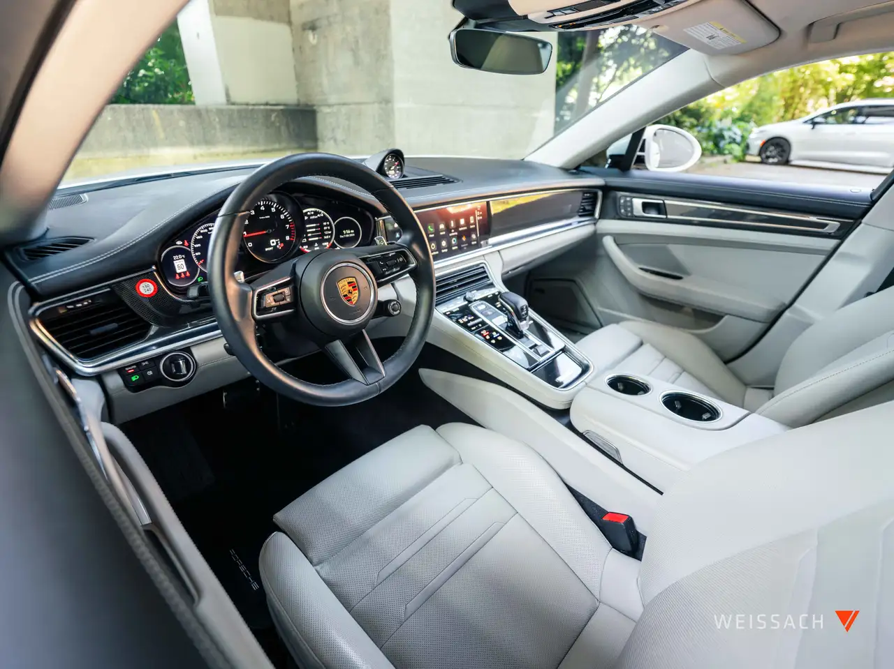 Porsche Panamera - Image 4
