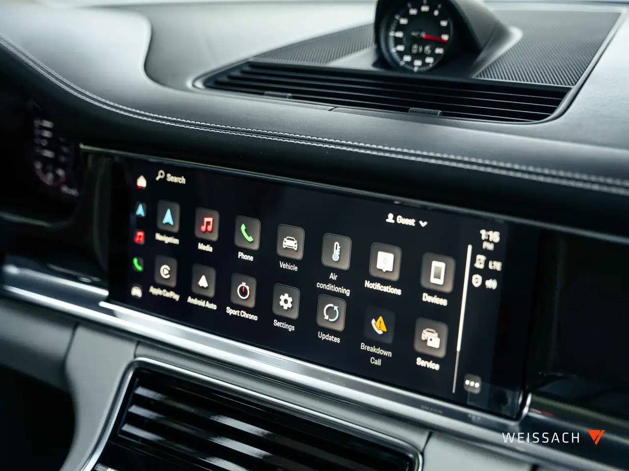 Porsche Panamera - Image 11