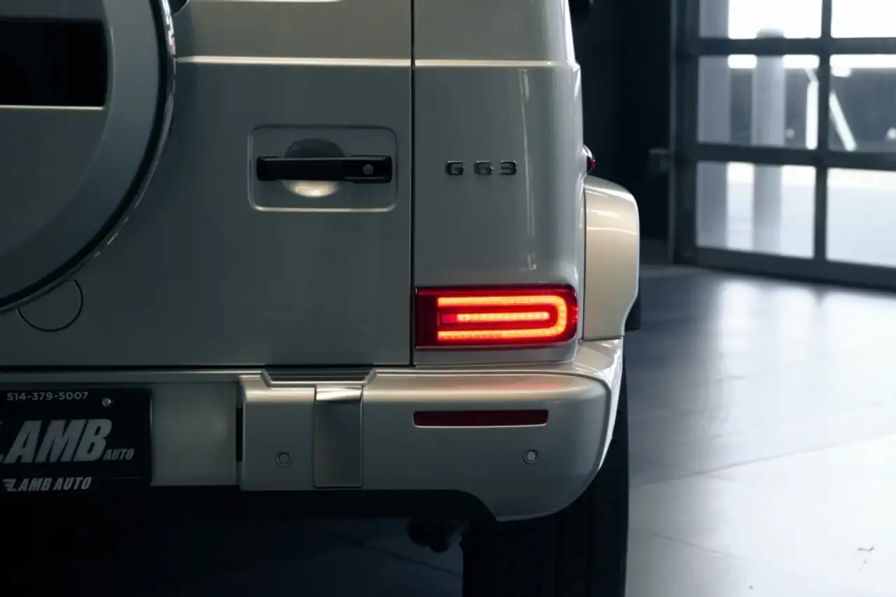 Mercedes-Benz G-Class - Image 11