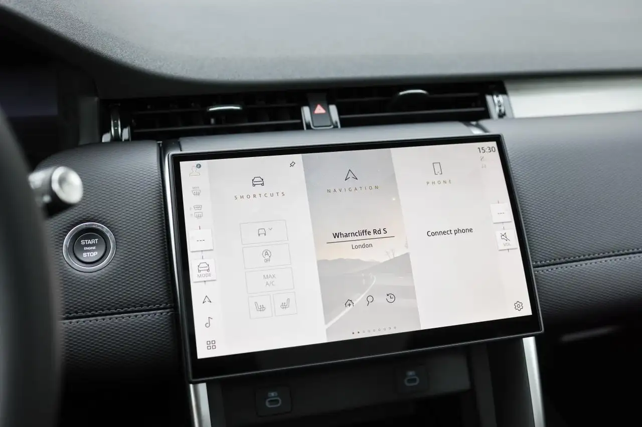 Land Rover Discovery Sport - Image 30