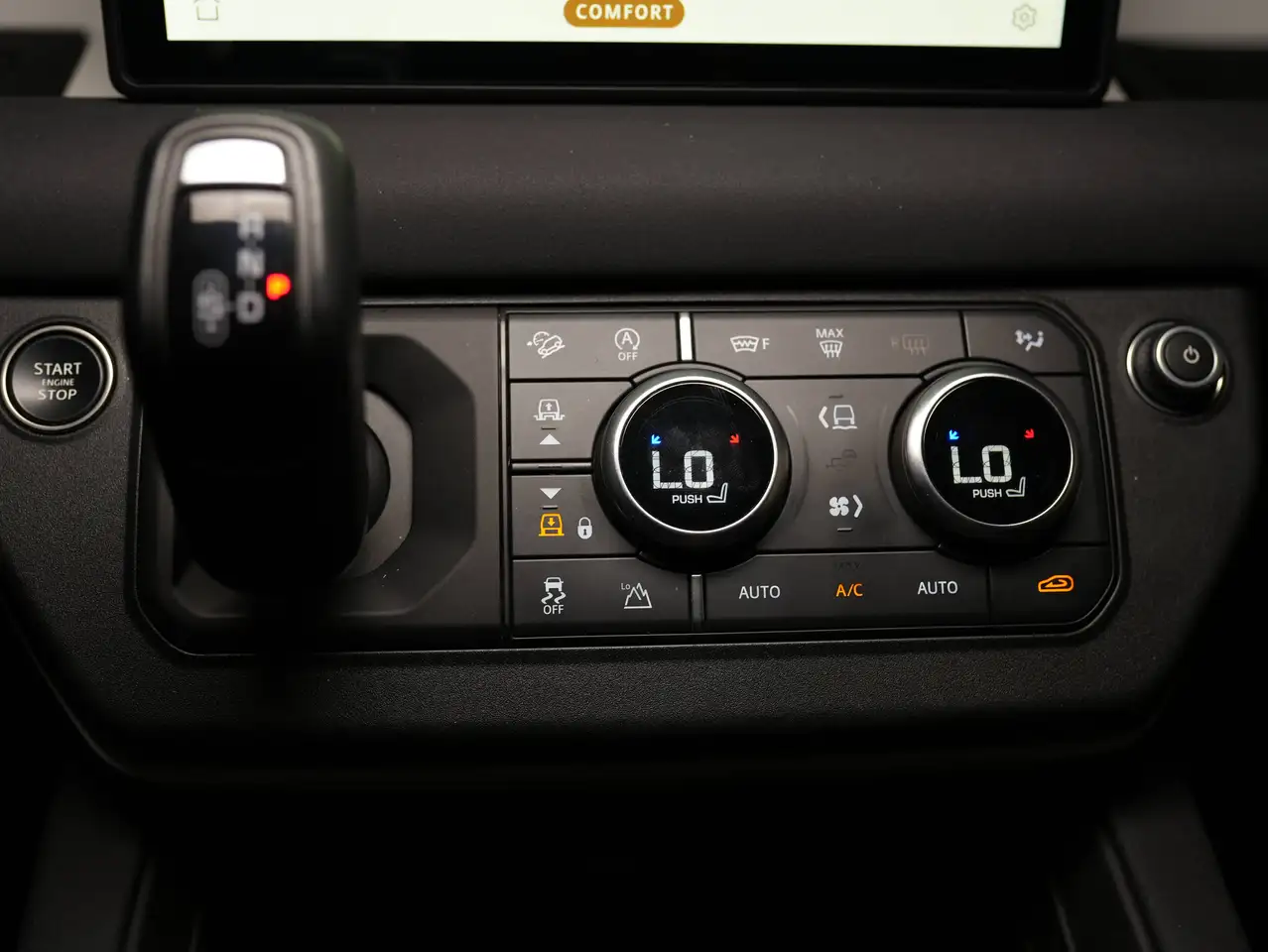 Land Rover Defender - Image 15