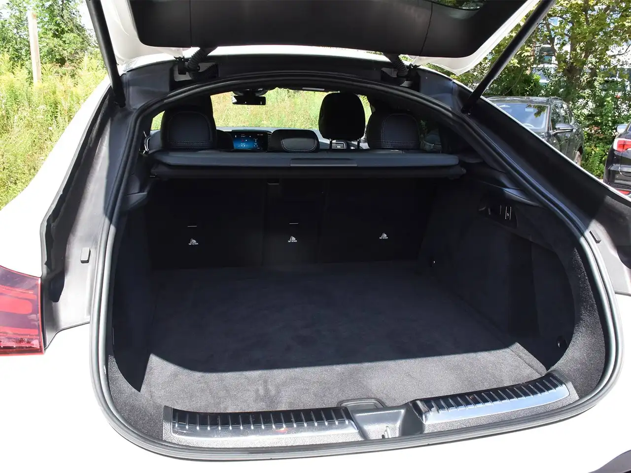 Mercedes-Benz GLE - Image 14