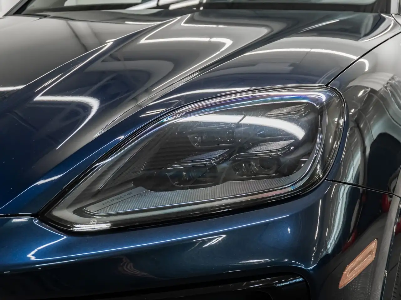 Porsche Cayenne - Image 13