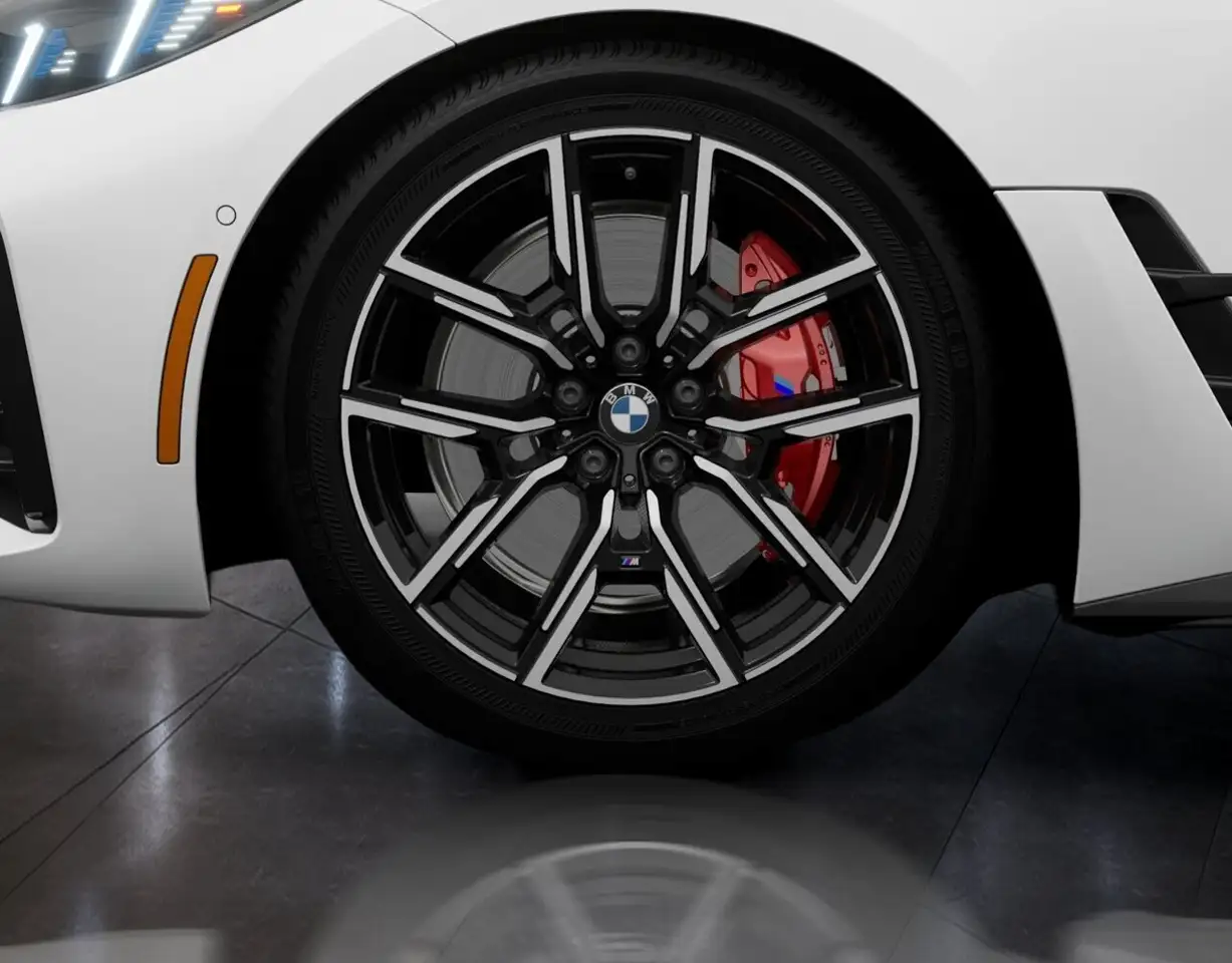 BMW 4 Series - Image 7