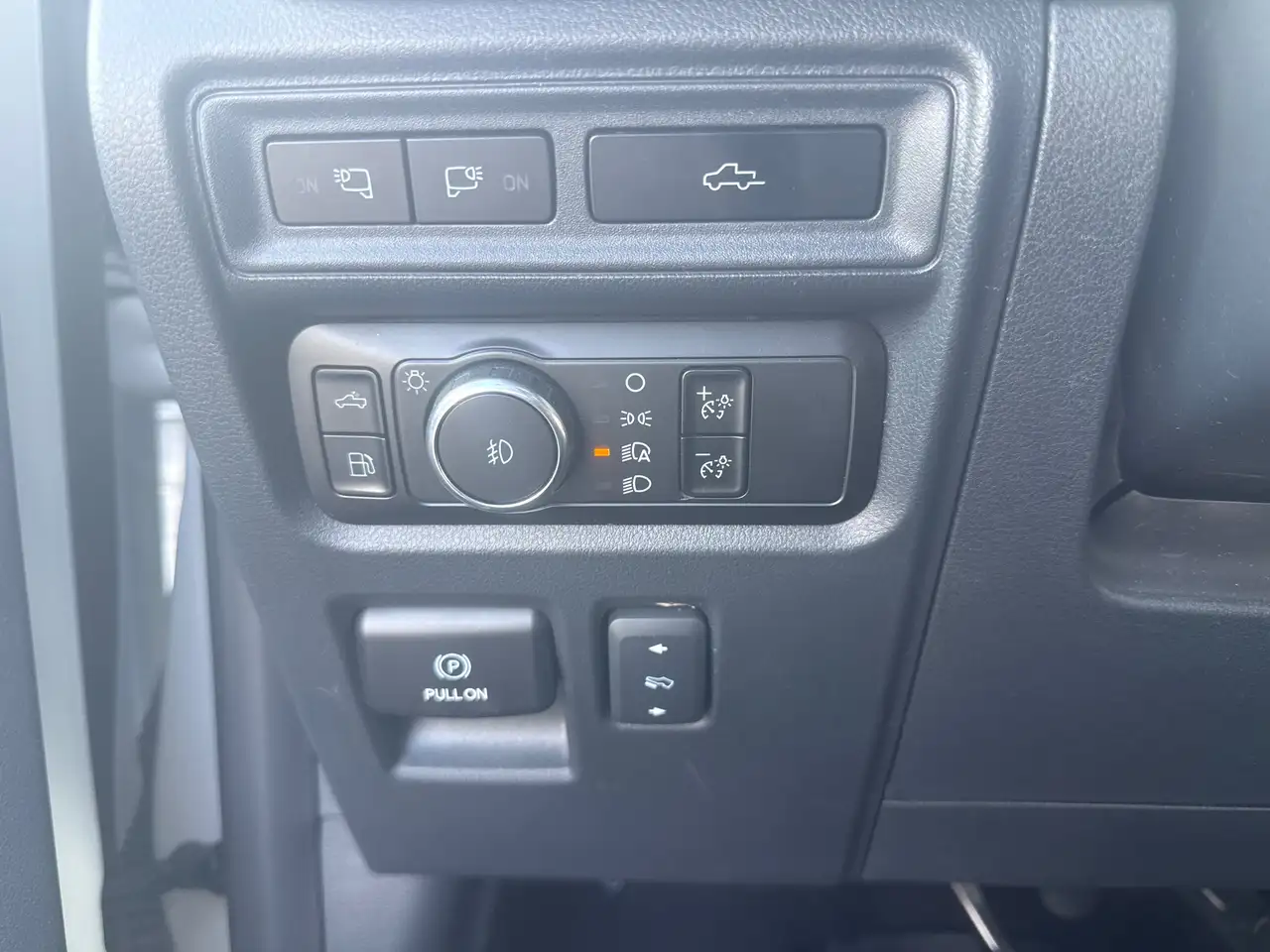Ford F-150 - Image 15