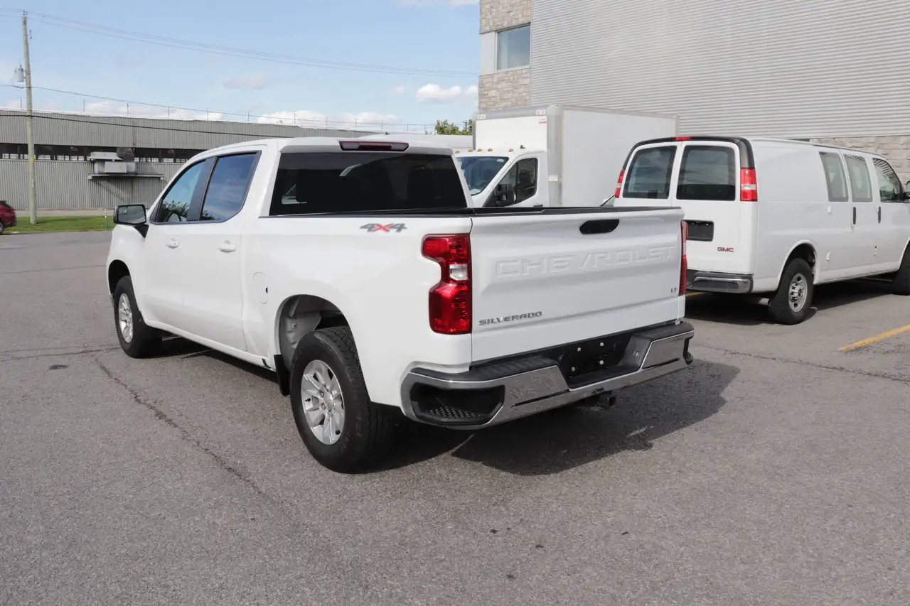 Chevrolet Silverado 1500 - Image 3