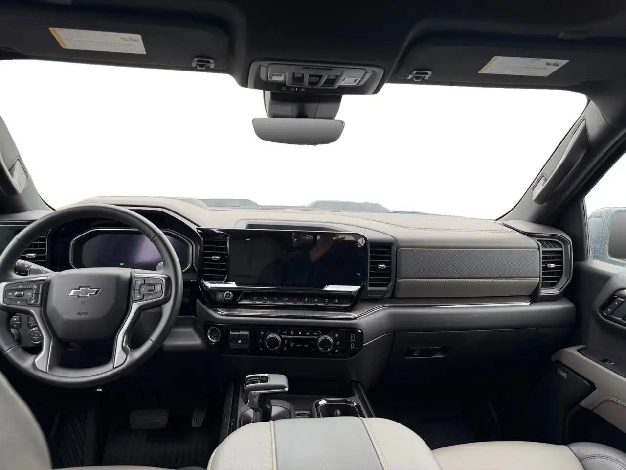 Chevrolet Silverado 1500 - Image 9
