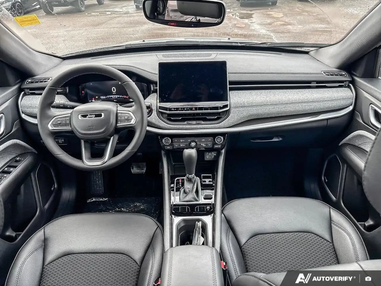 Jeep Compass - Image 18