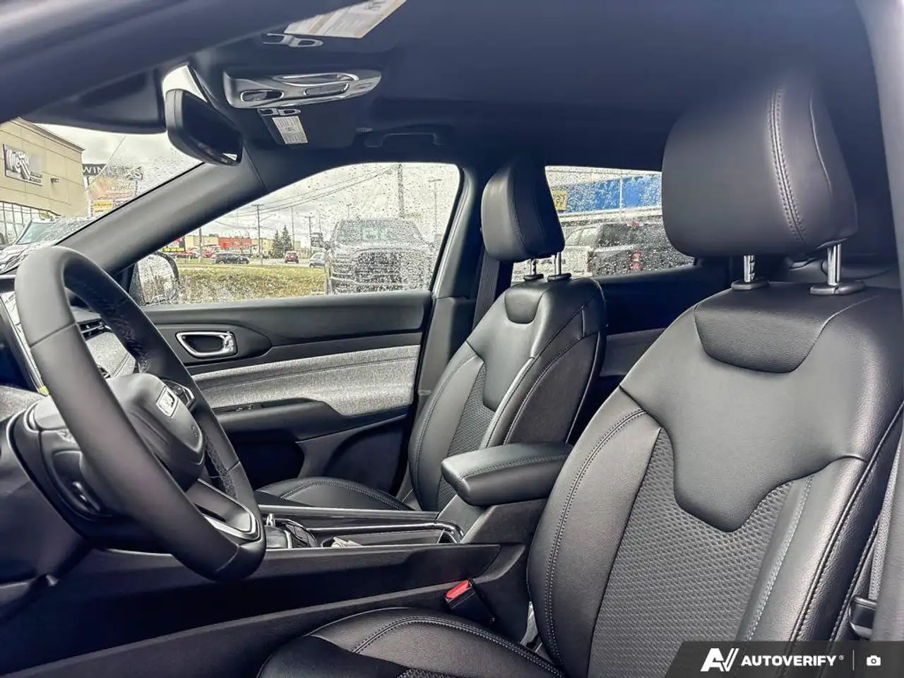Jeep Compass - Image 12
