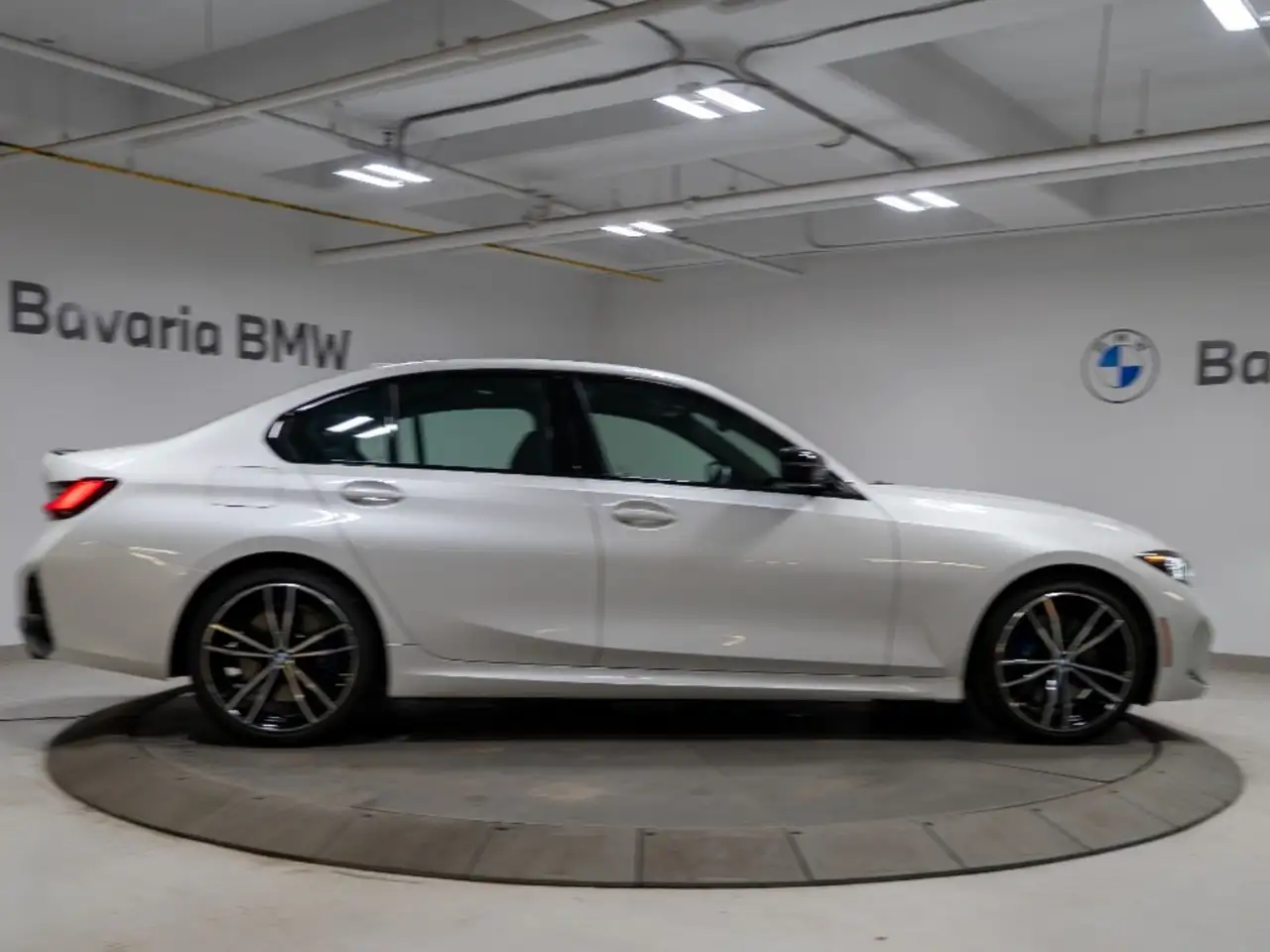 BMW 3 Series - Image 6