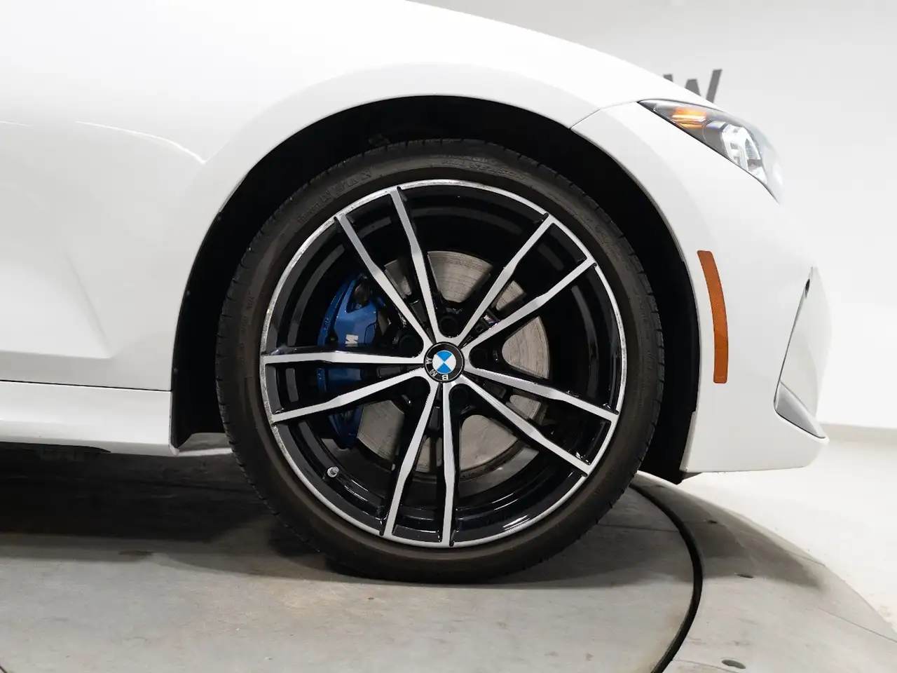 BMW 3 Series - Image 33