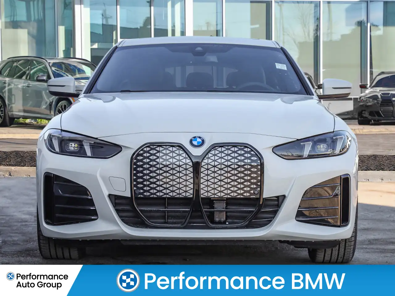 BMW i4 - Image 4