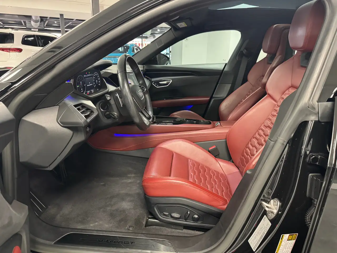 Audi e-tron GT - Image 12