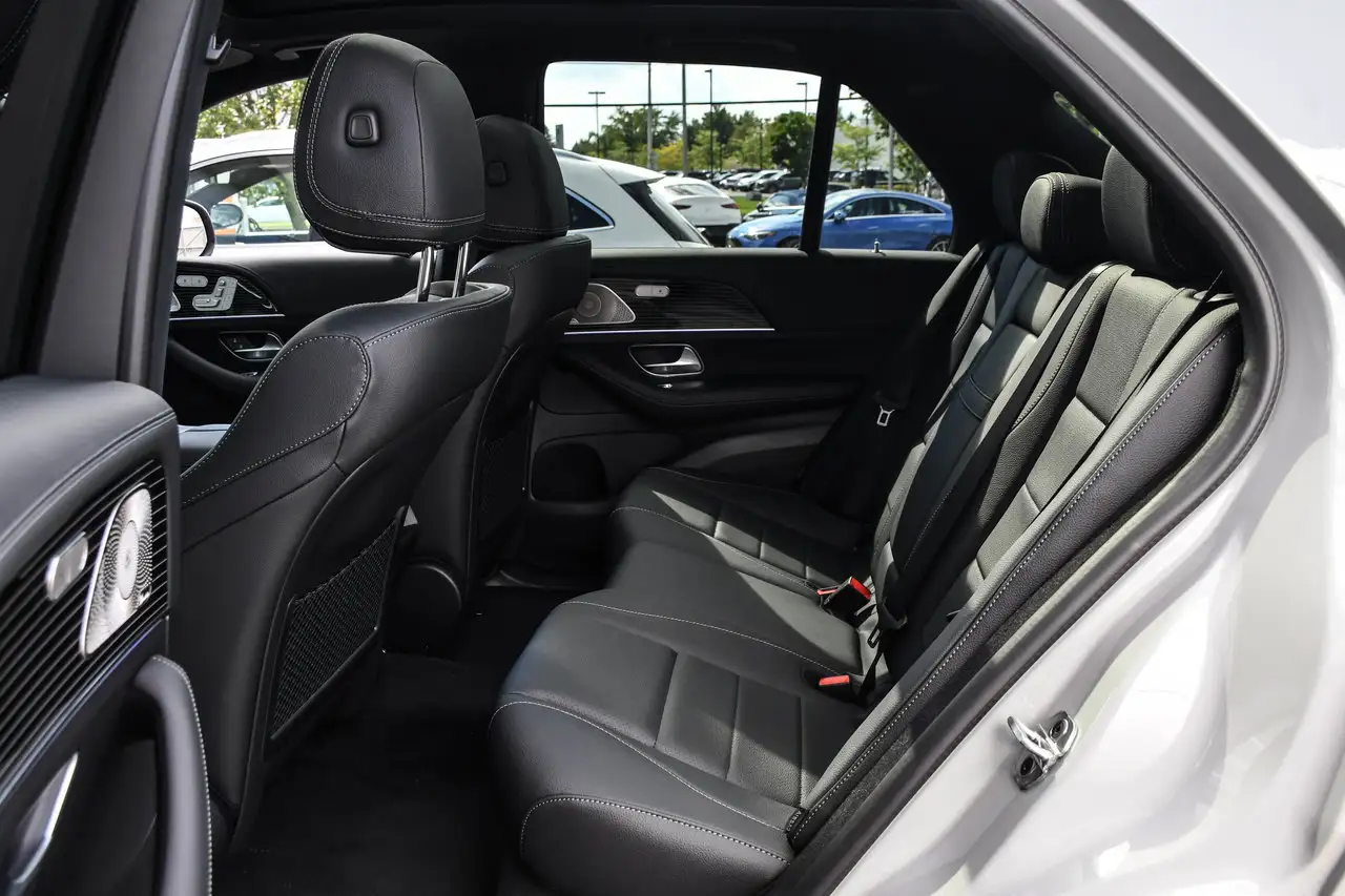 Mercedes-Benz GLE - Image 11