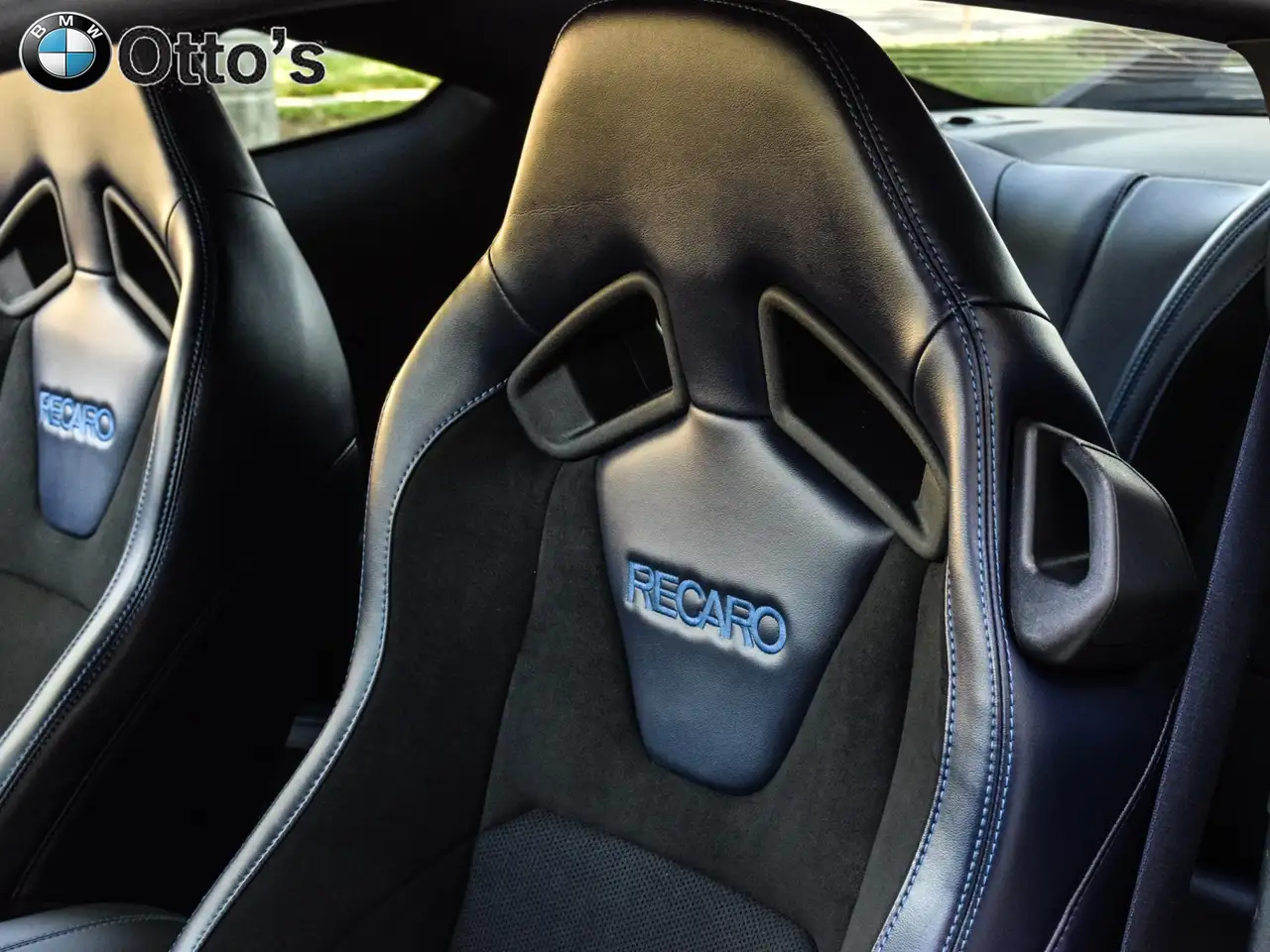 Ford Mustang - Image 11