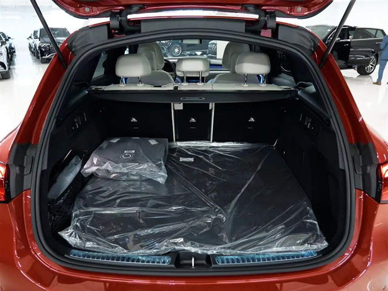 Mercedes-Benz GLC - Image 17