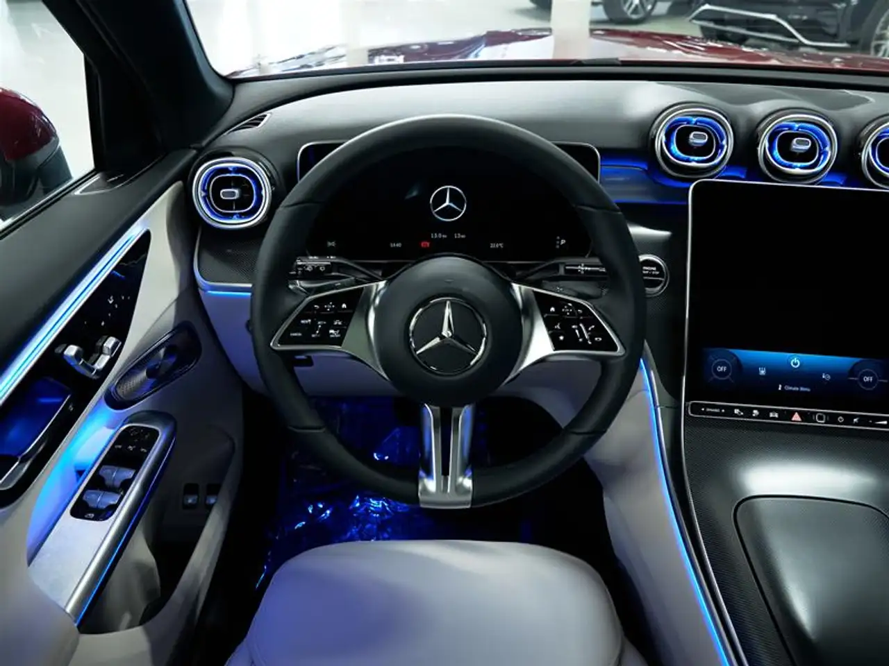 Mercedes-Benz GLC - Image 41