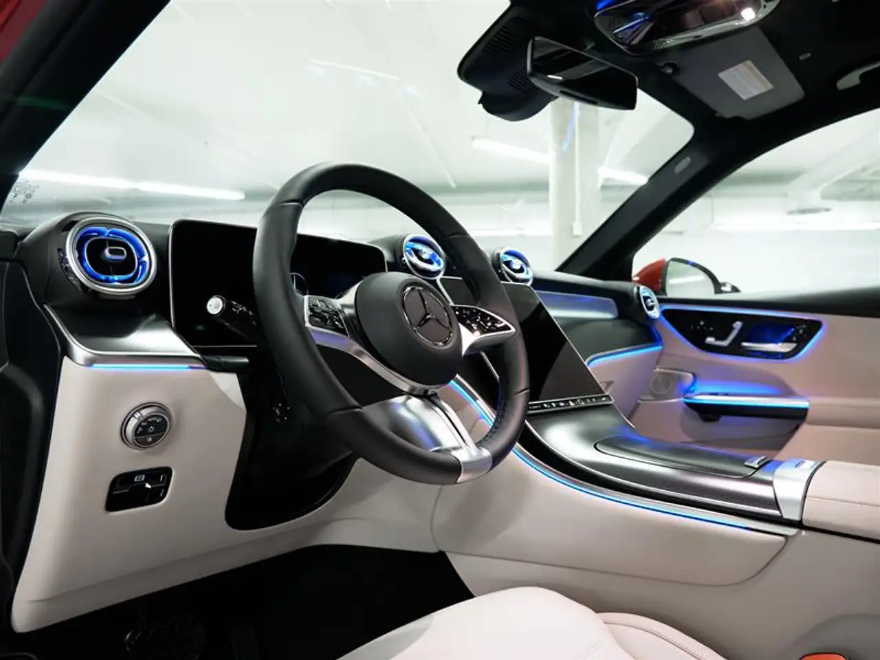 Mercedes-Benz GLC - Image 18
