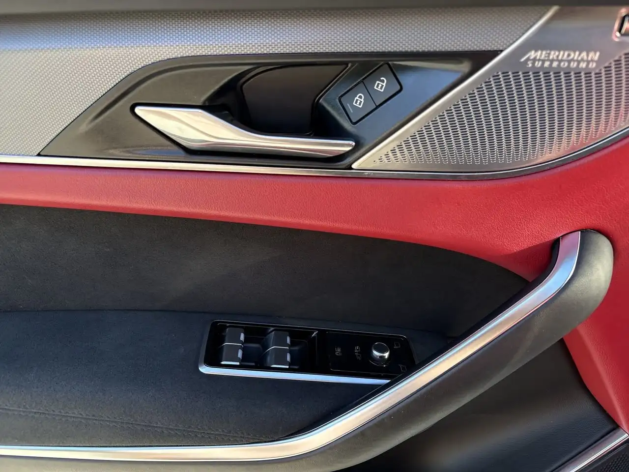 Jaguar F-Pace - Image 21