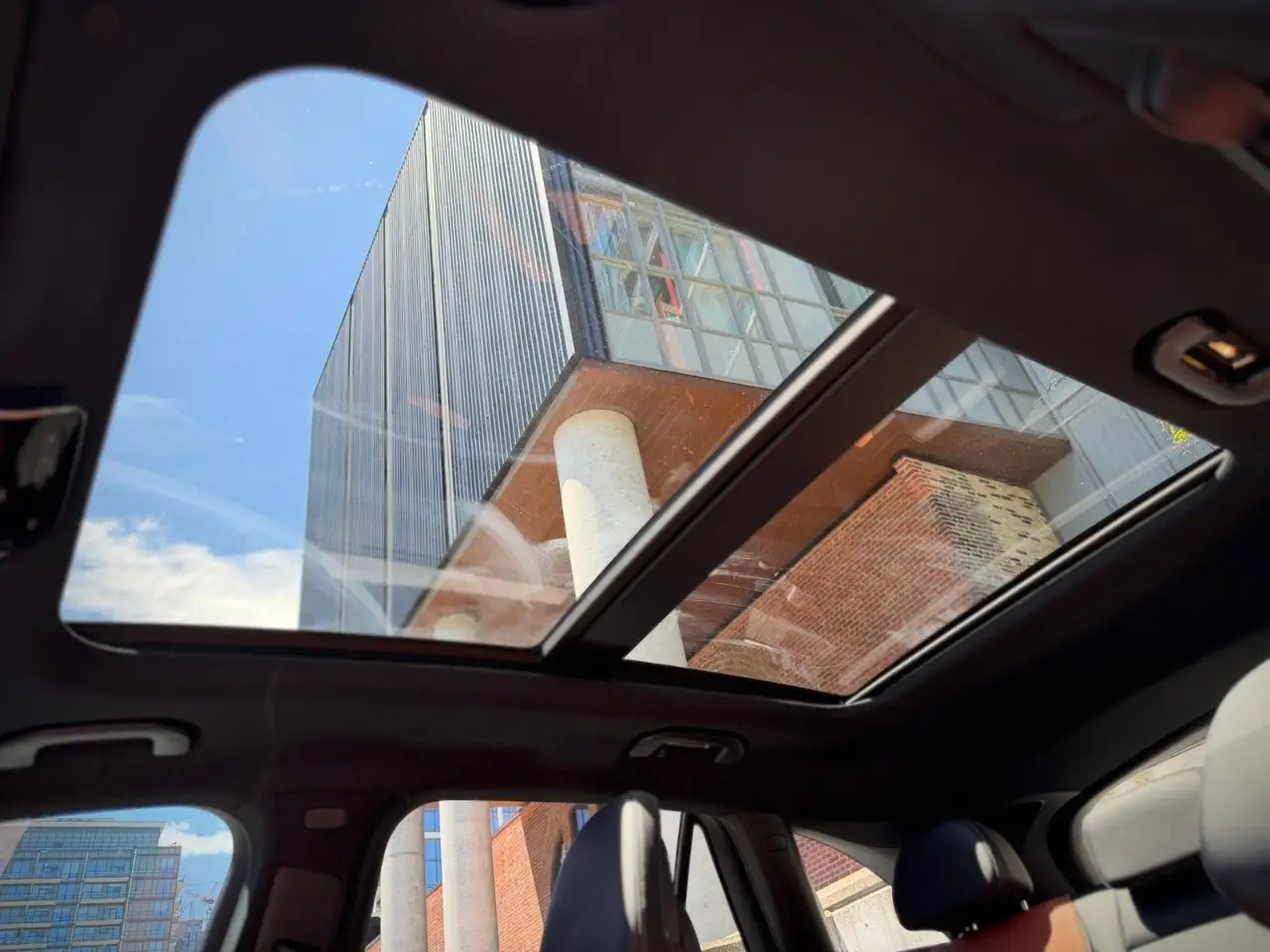 Mercedes-Benz GLC - Image 29