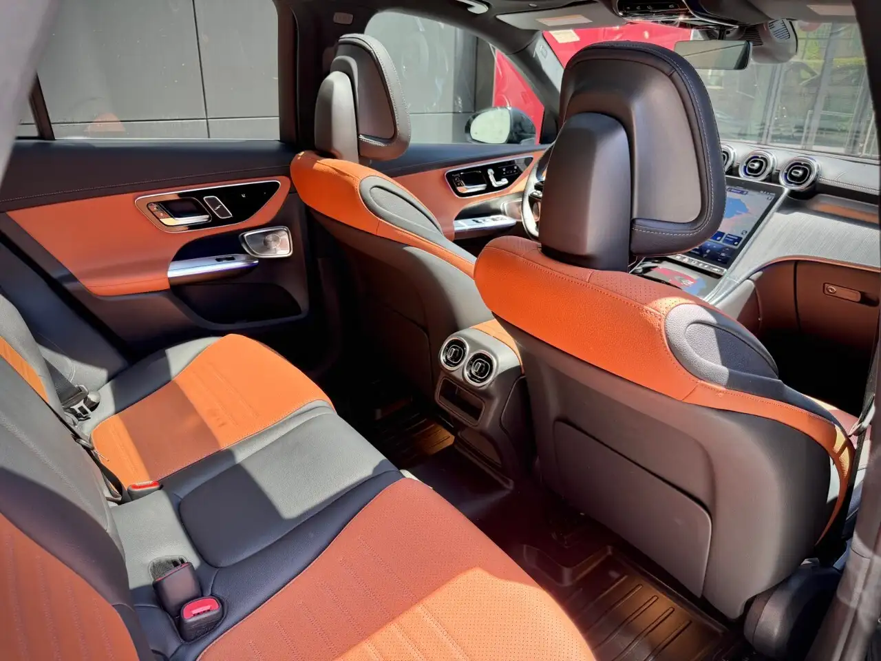 Mercedes-Benz GLC - Image 22