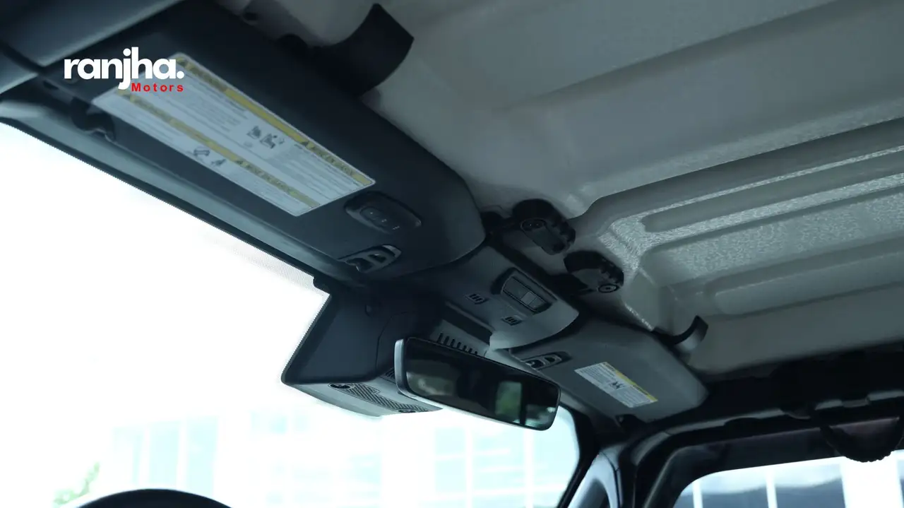 Jeep Wrangler - Image 31