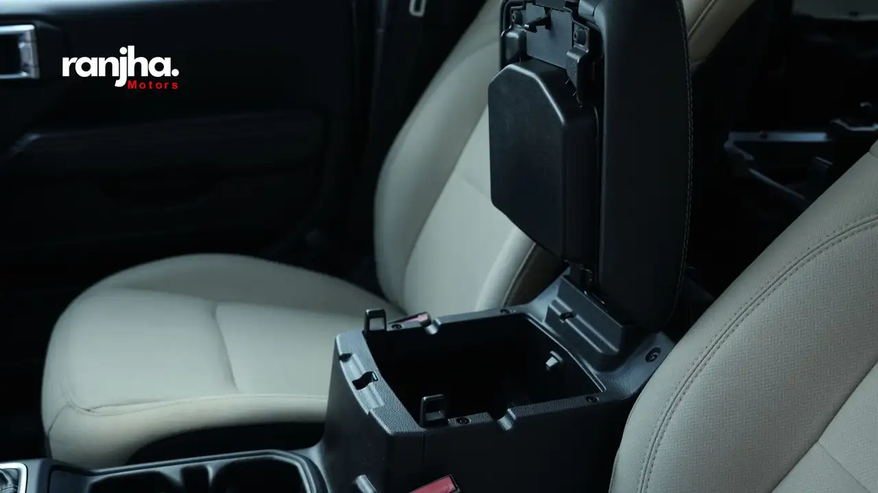 Jeep Wrangler - Image 30