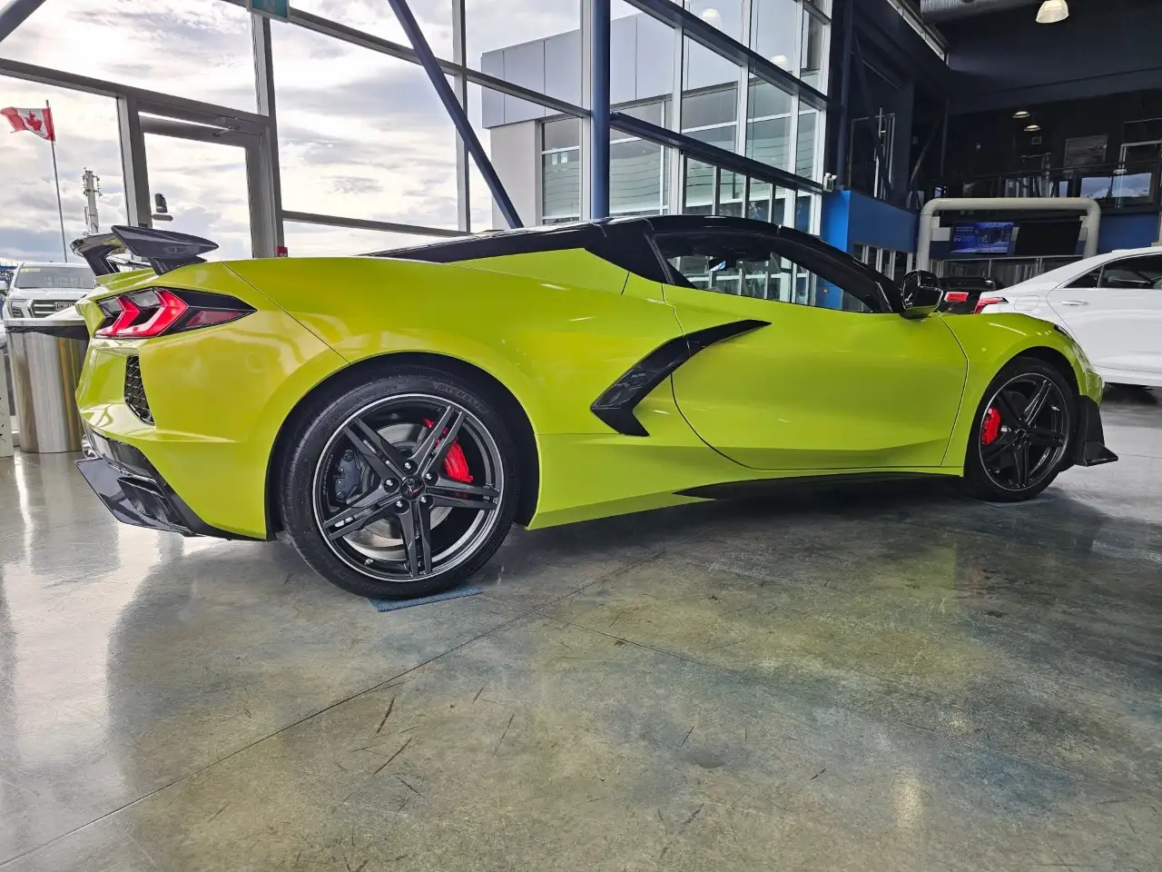Chevrolet Corvette - Image 9