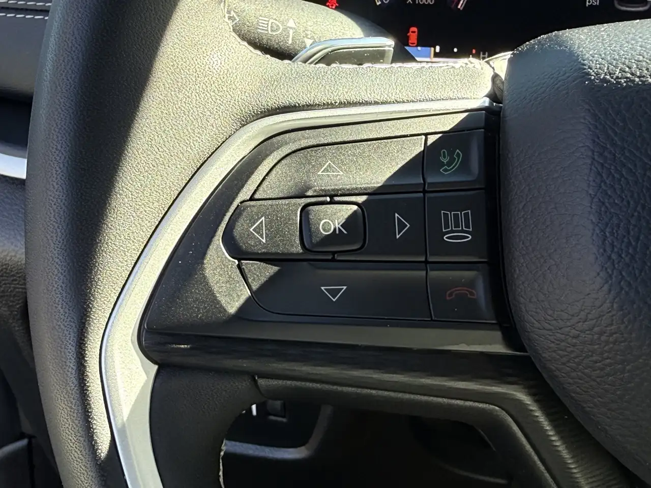 Jeep Grand Cherokee - Image 20