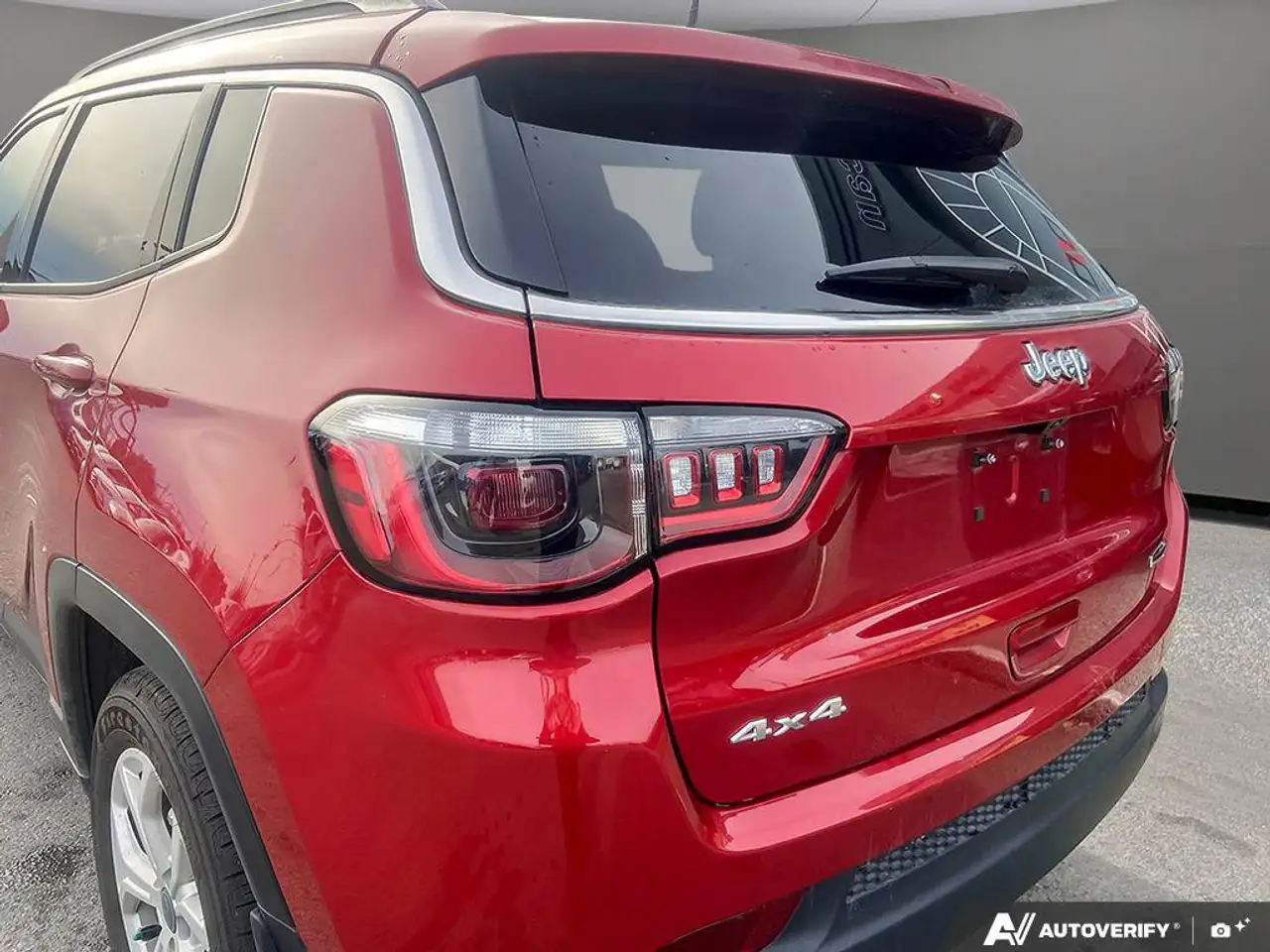 Jeep Compass - Image 11