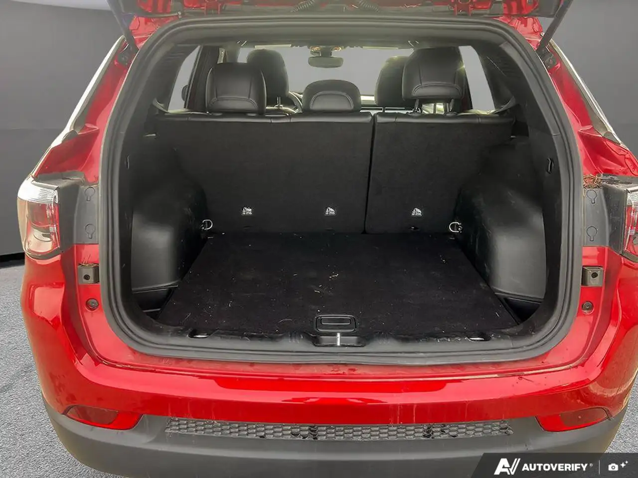Jeep Compass - Image 12