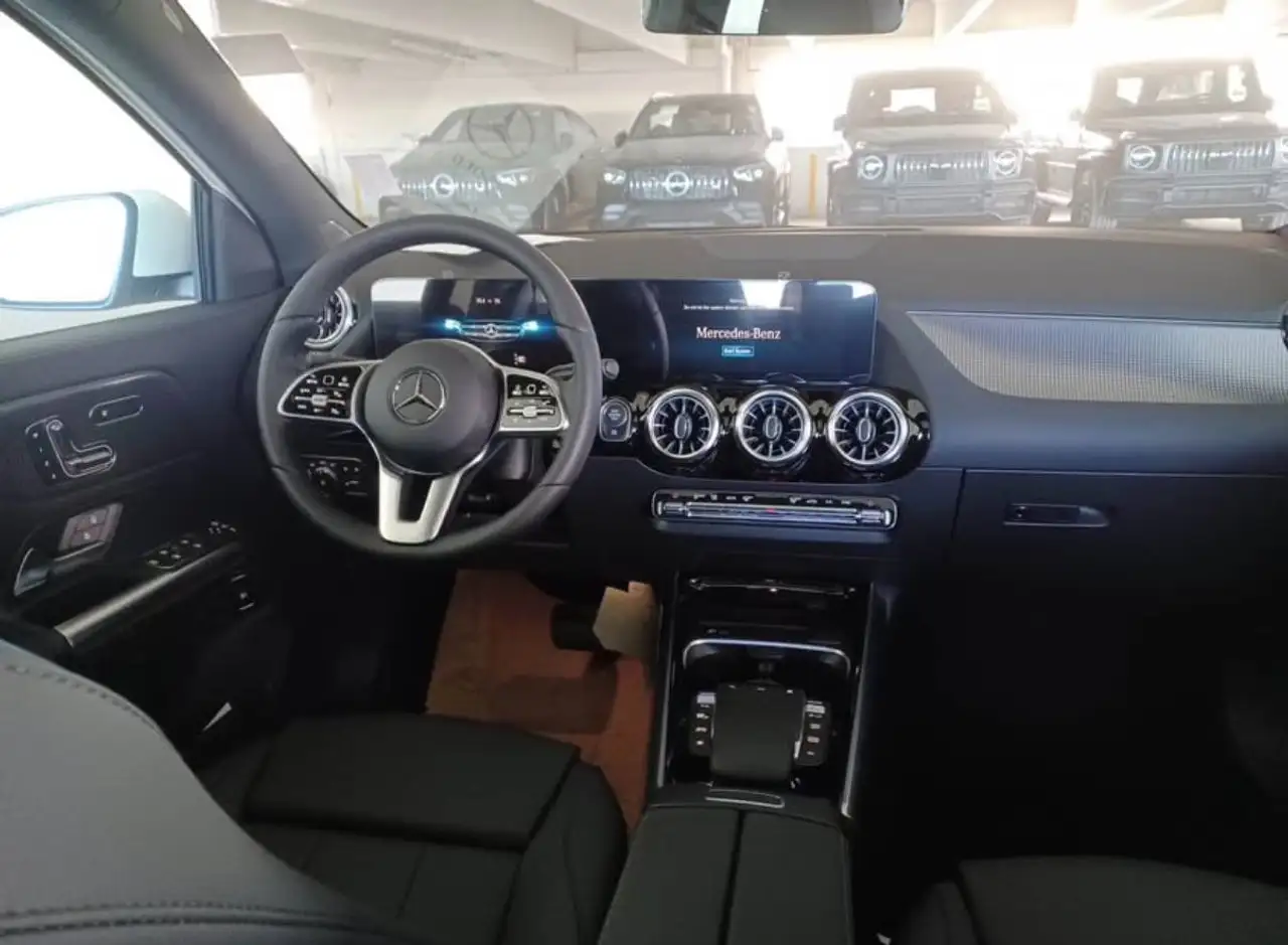 Mercedes-Benz GLA - Image 1