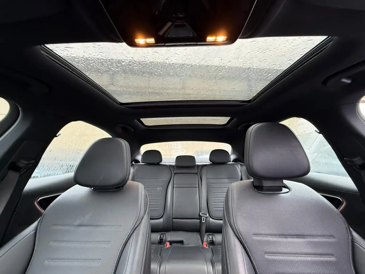 Mercedes-Benz C-Class - Image 13
