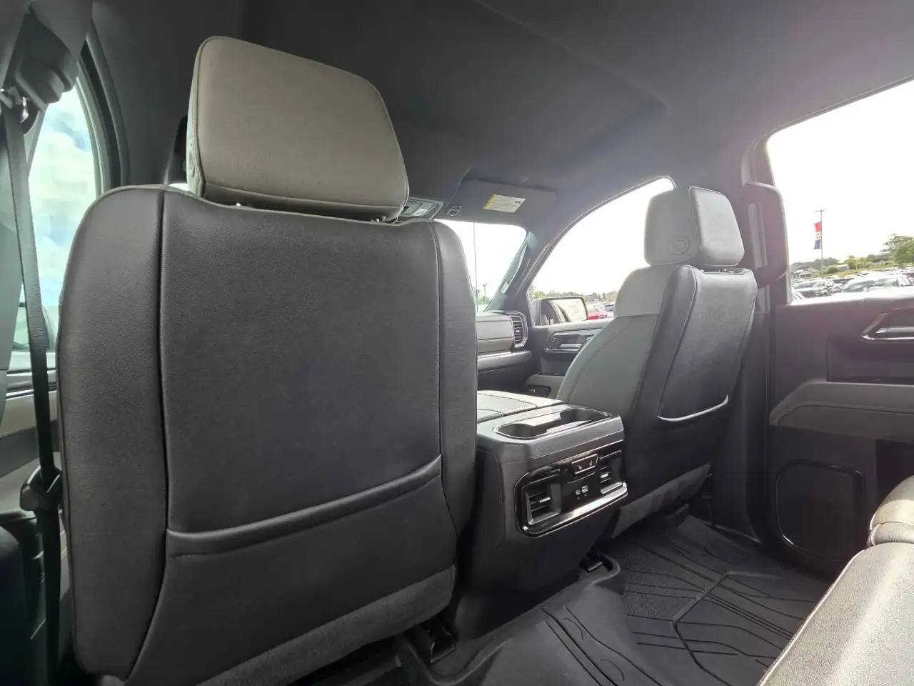 Chevrolet Silverado 1500 - Image 15
