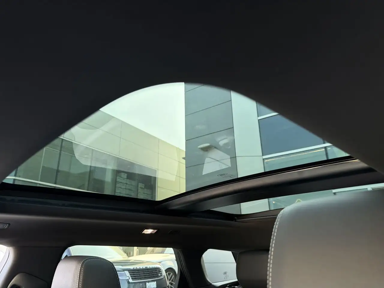 Land Rover Range Rover Evoque - Image 22