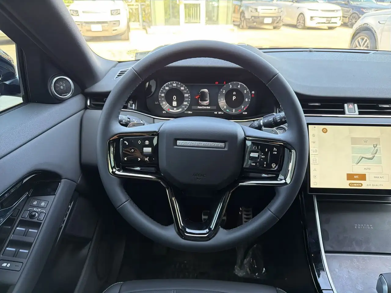 Land Rover Range Rover Evoque - Image 14