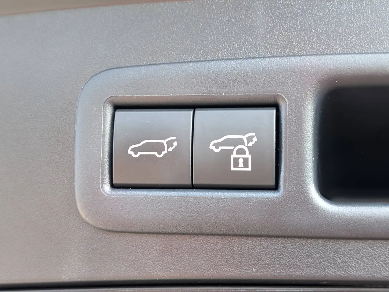 Lexus UX - Image 23