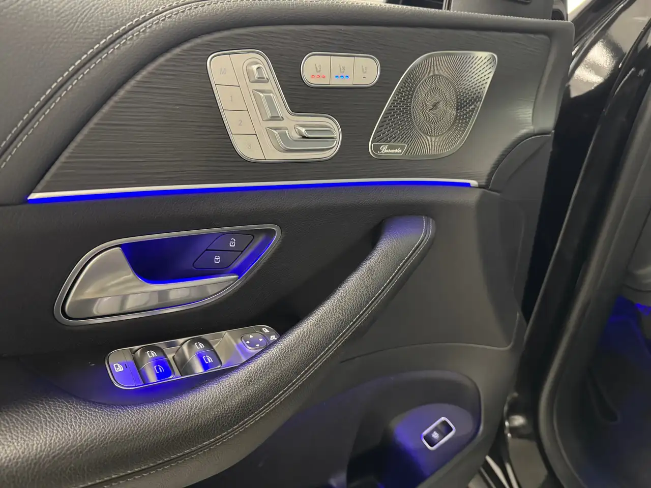 Mercedes-Benz GLE - Image 17