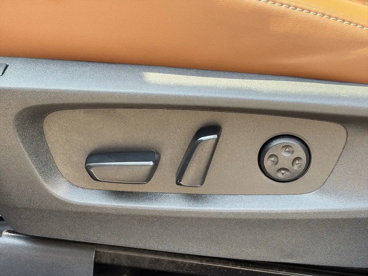 Infiniti QX60 - Image 20