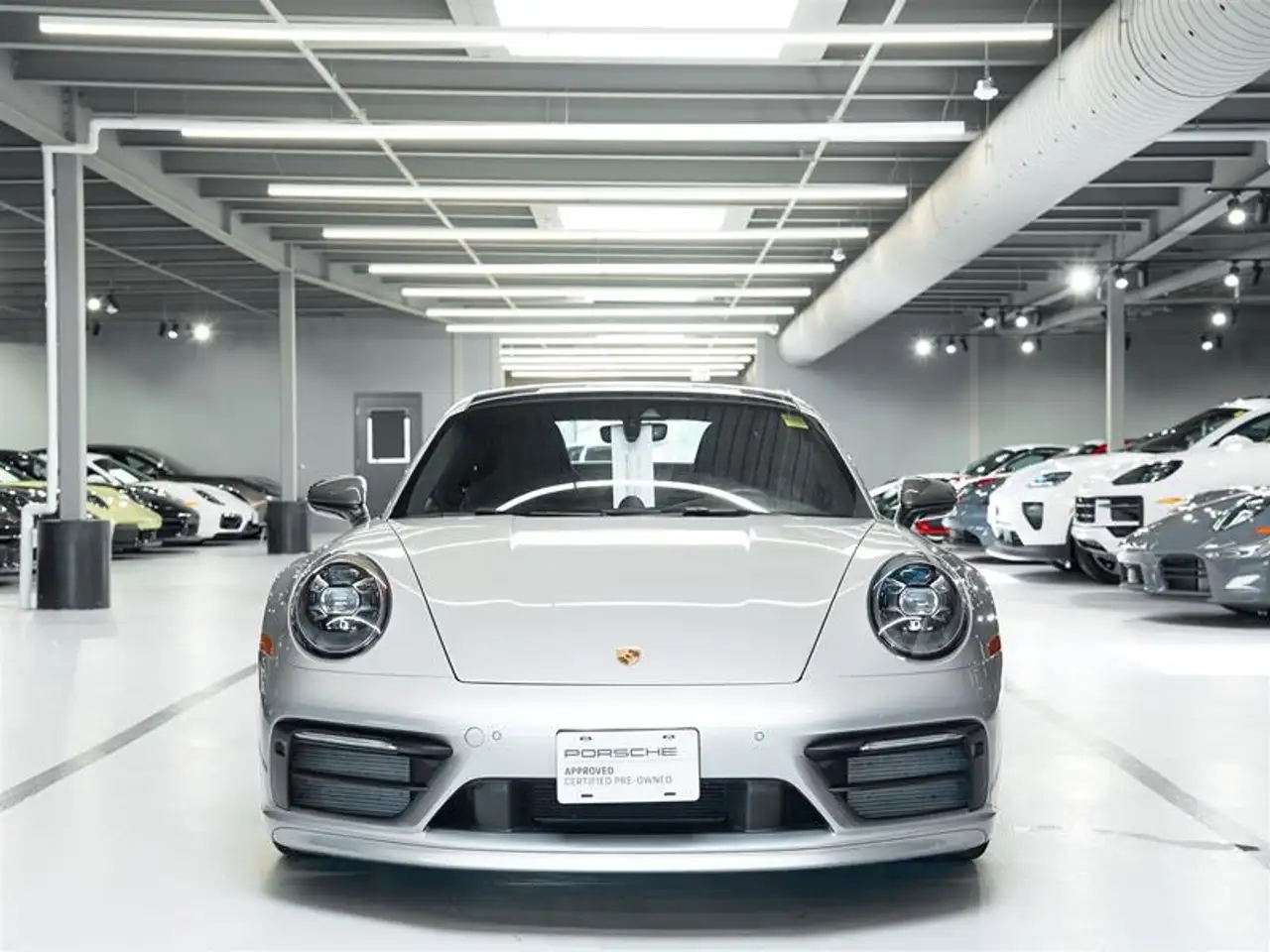 Porsche 911 - Image 2
