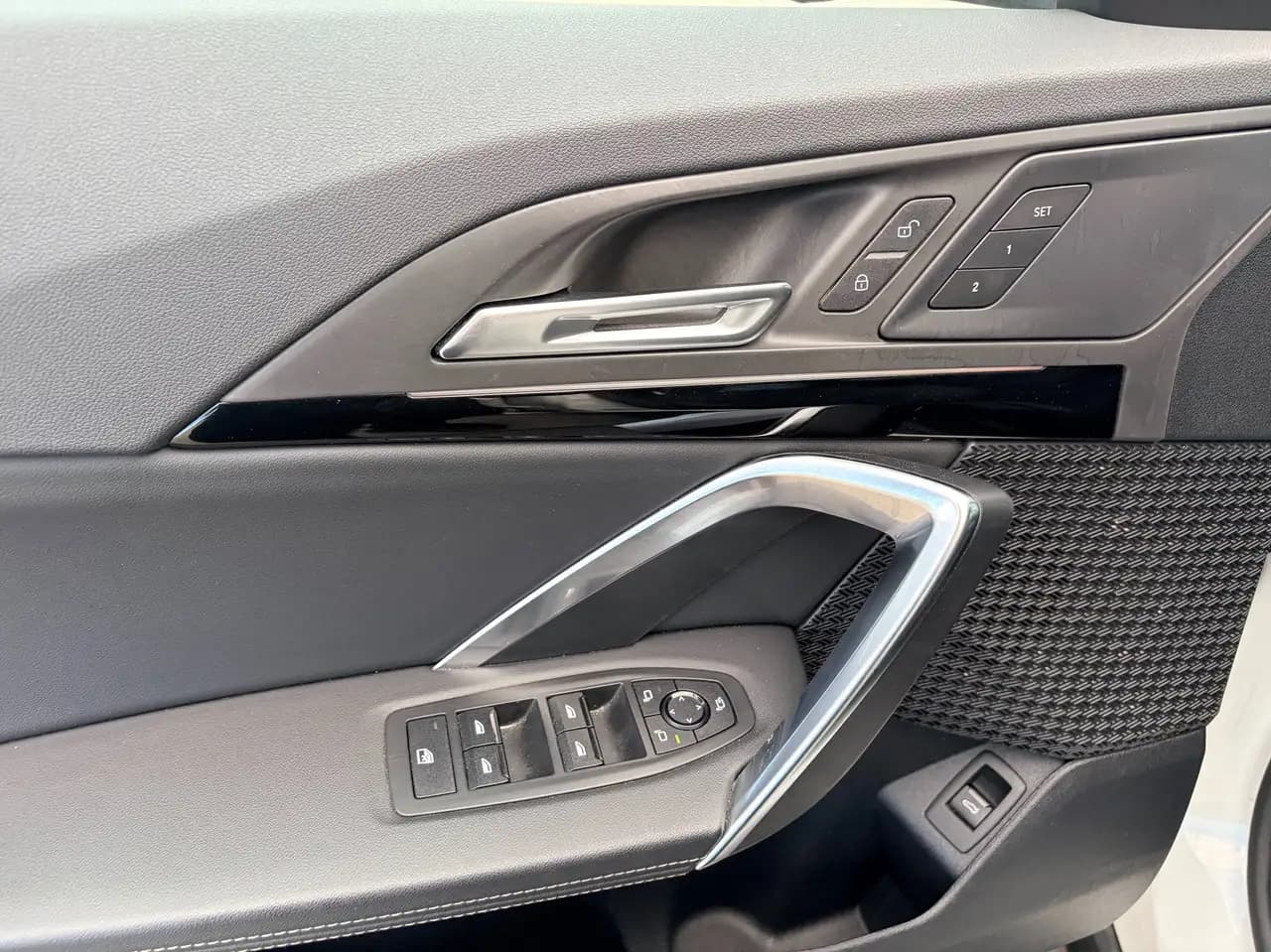 BMW X1 - Image 12