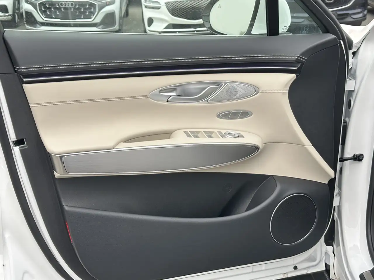 Genesis GV70 - Image 9